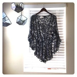 Boho style romper by Volcom, NWT Size Small